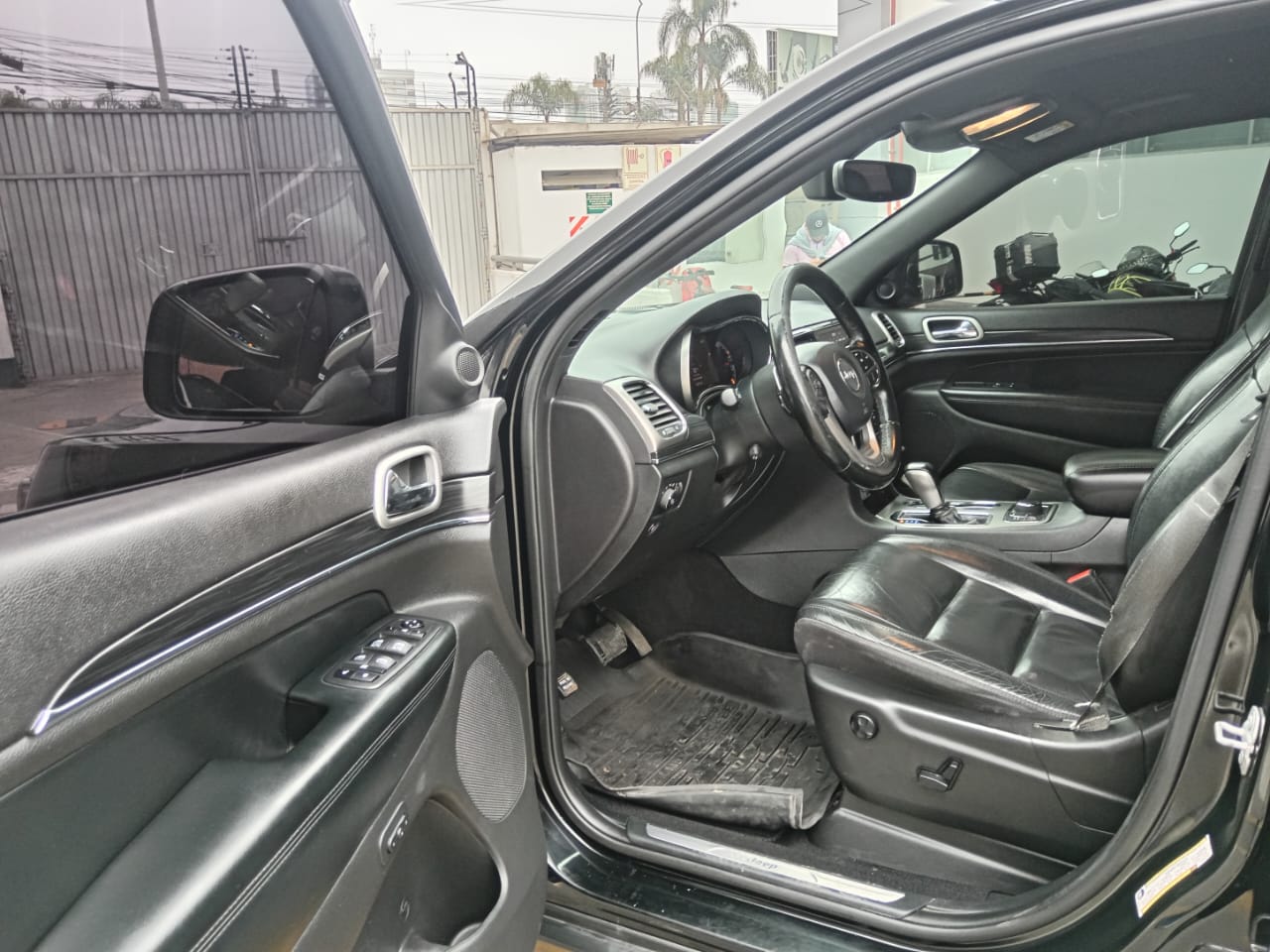 JEEP Grand Cherokee Limited MID