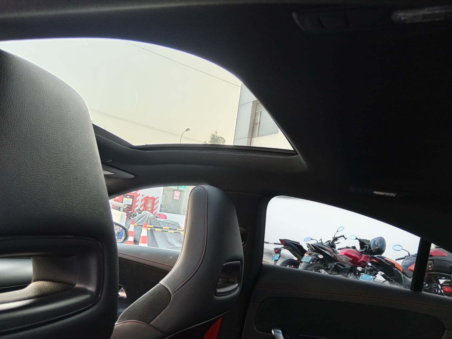 MERCEDES-BENZ CLA 35 AMG
