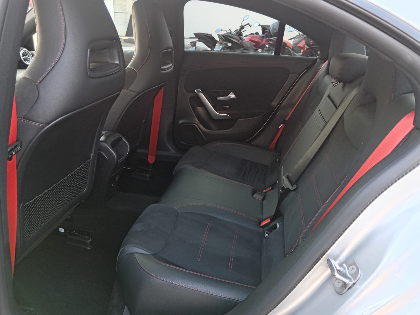MERCEDES-BENZ CLA 35 AMG
