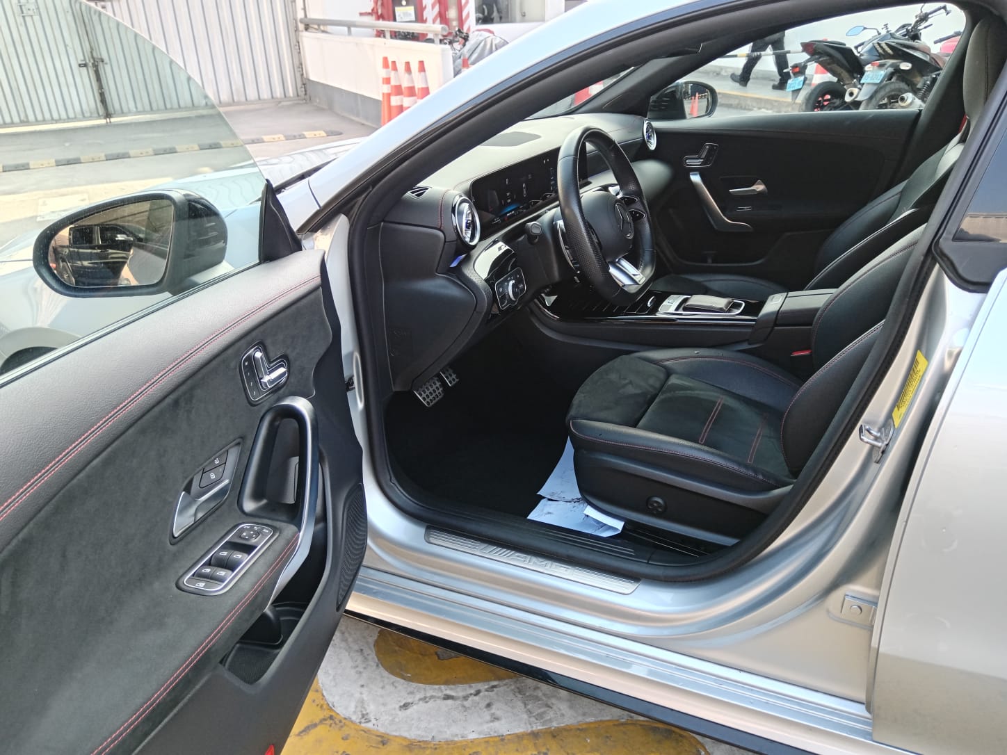 MERCEDES-BENZ CLA 35 AMG
